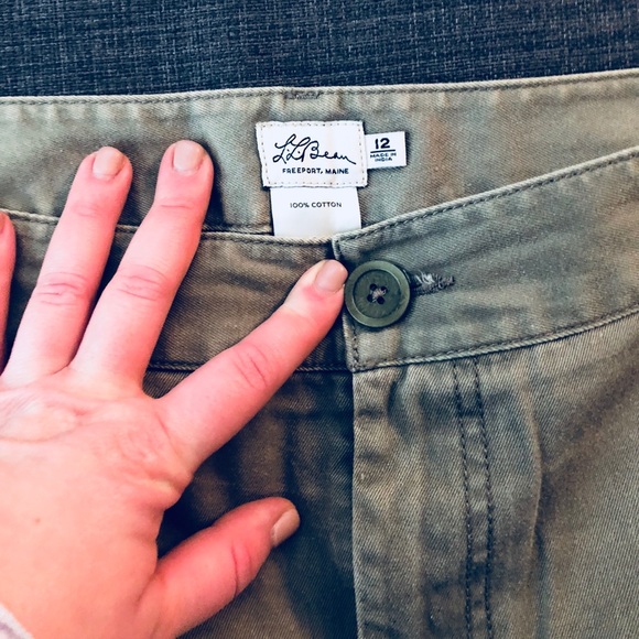LLBean Signature Shorts - Picture 1 of 4